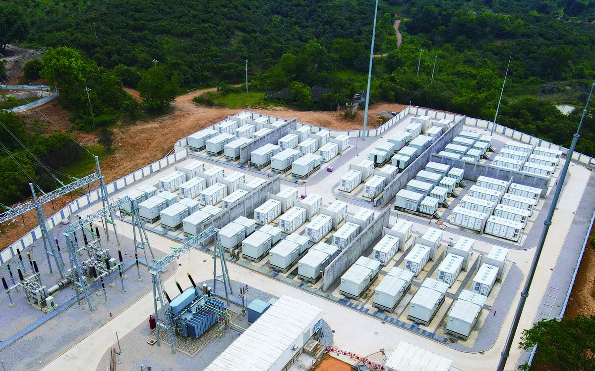 Vue aérienne de la centrale grid-forming de Yongde